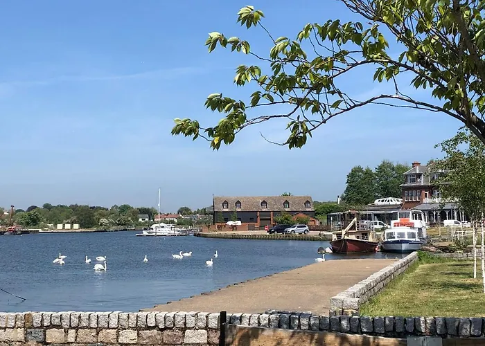Swan View, Oulton Broad