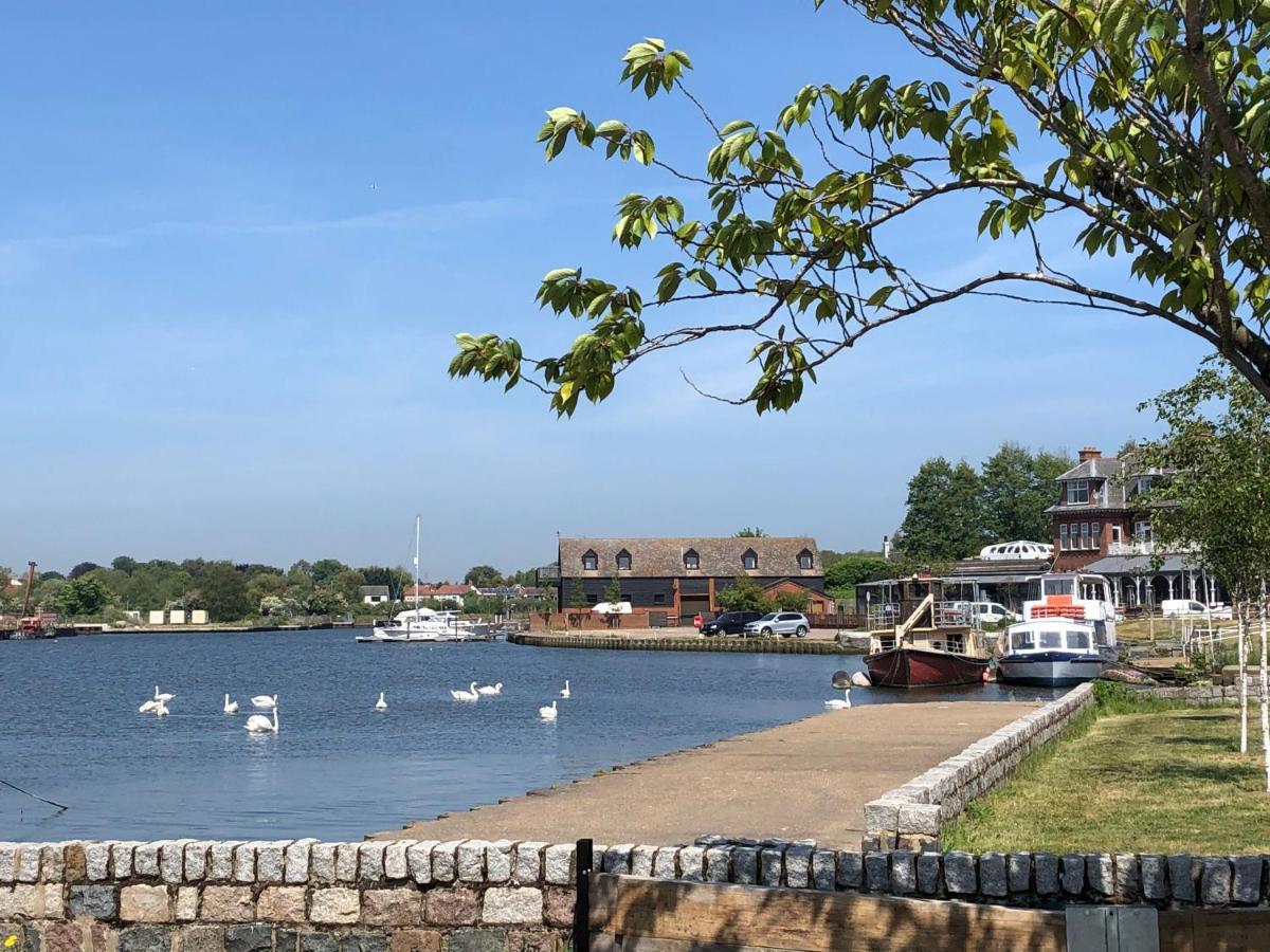 Swan View, Oulton Broad Lowestoft